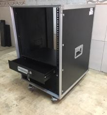 THÙNG RACK